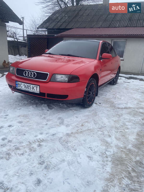 Седан Audi A4 1995 в Тернополі Седан Audi A4 1995 в Тернополі