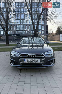 Седан Audi A4 2018 в Ужгороде