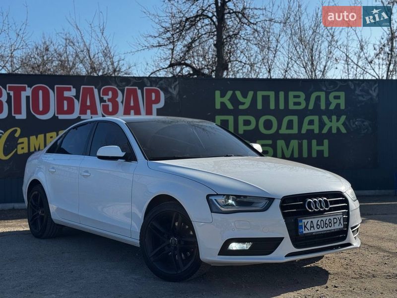 Седан Audi A4 2012 в Первомайске