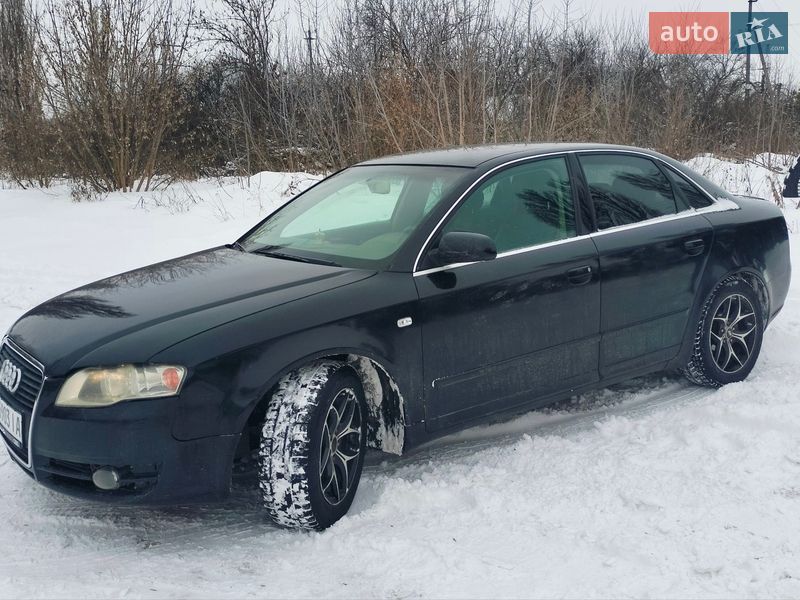 Седан Audi A4 2004 в Радомышле