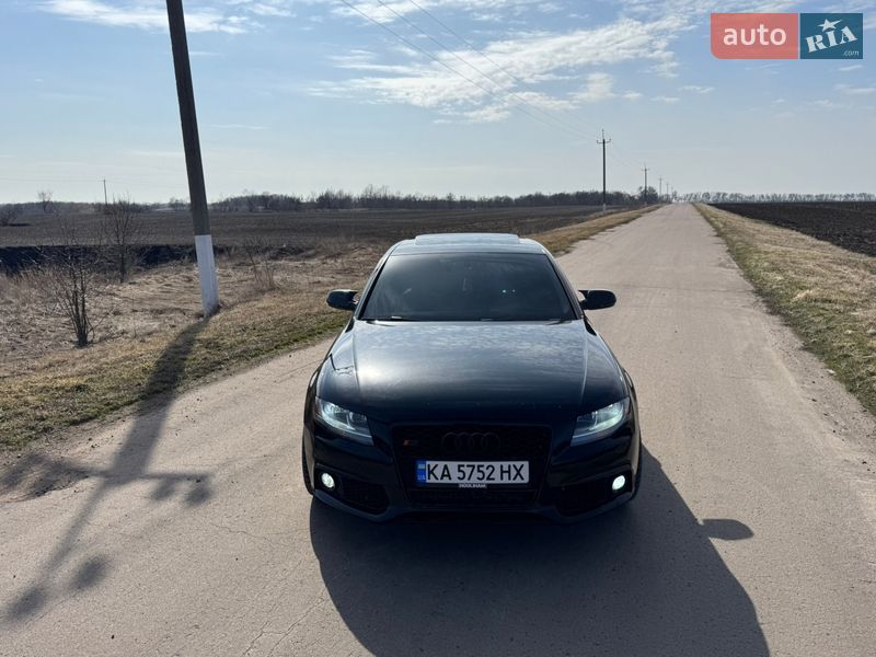 Седан Audi A4 2011 в Києві