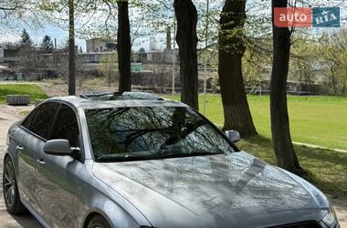 Седан Audi A4 2014 в Хмельницькому