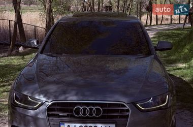 Седан Audi A4 2012 в Барышевке