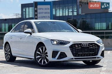 Седан Audi A4 2022 в Києві