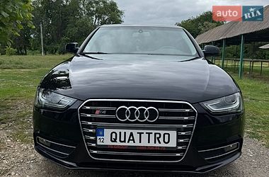 Седан Audi A4 2012 в Гайвороні