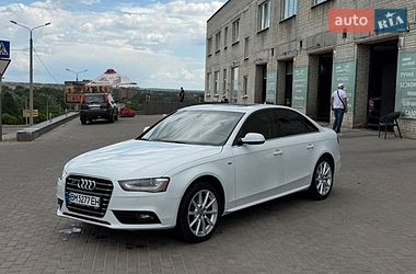 Седан Audi A4 2015 в Сумах