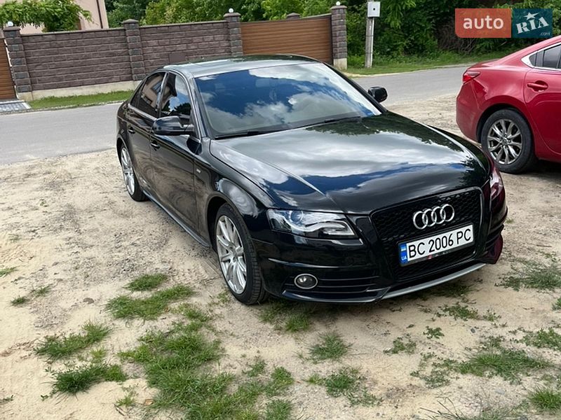 Седан Audi A4 2012 в Городке