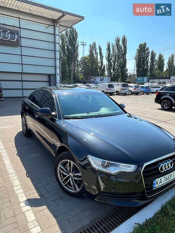 Седан Audi A6 2014 в Киеве