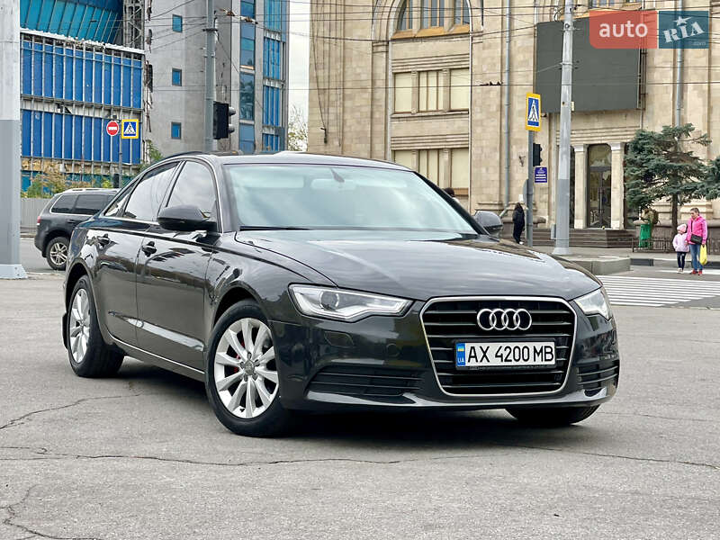 Седан Audi A6 2013 в Харькове