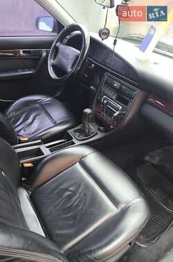 Седан Audi A6 1995 в Борщеве