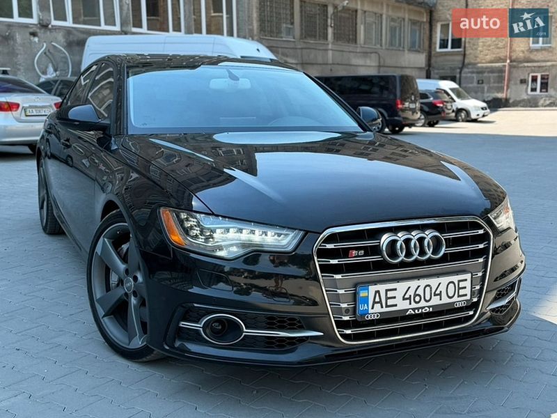 Седан Audi A6 2013 в Киеве