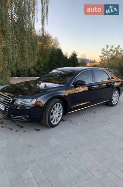 Седан Audi A8 2014 в Львове