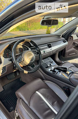 Седан Audi A8 2015 в Львове