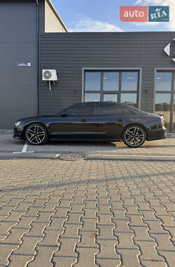 Седан Audi A8 2015 в Івано-Франківську
