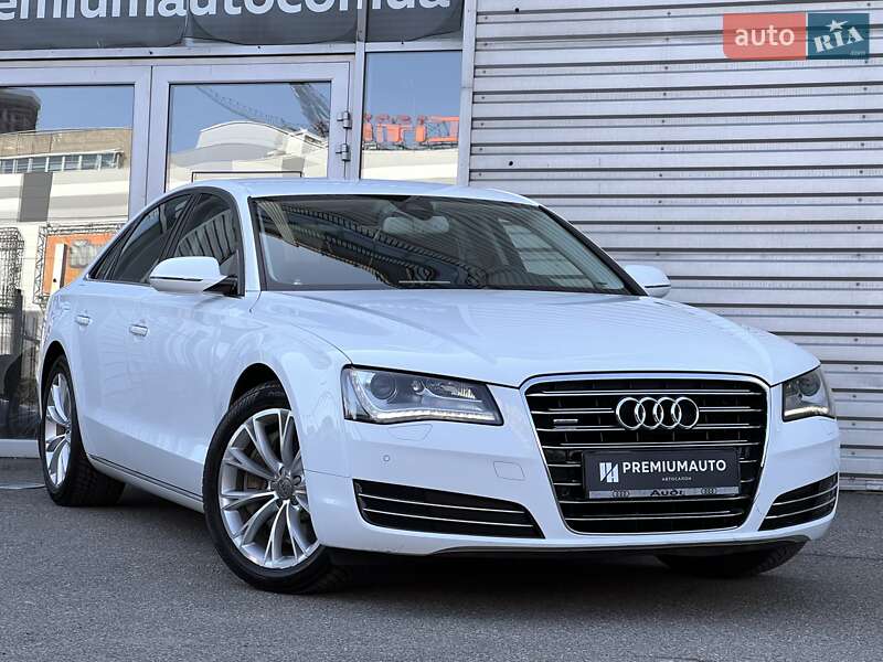 Седан Audi A8 2011 в Киеве