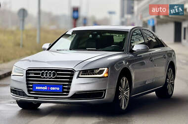 Седан Audi A8 2015 в Киеве