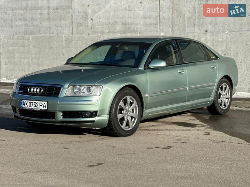 Седан Audi A8 2003 в Киеве