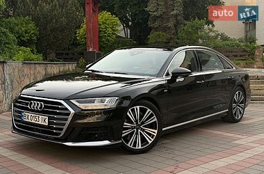 Седан Audi A8 2021 в Хмельницькому