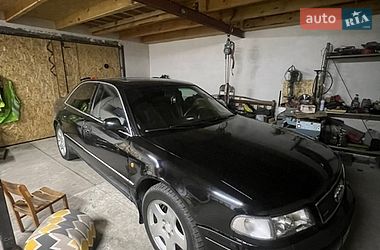 Седан Audi A8 1998 в Ковеле