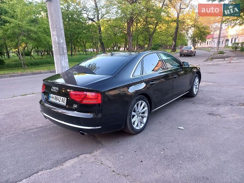 Седан Audi A8 2010 в Одессе