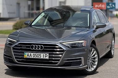Седан Audi A8 2018 в Києві