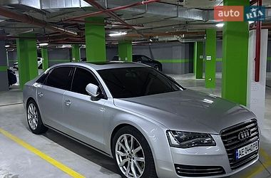 Седан Audi A8 2012 в Одесі