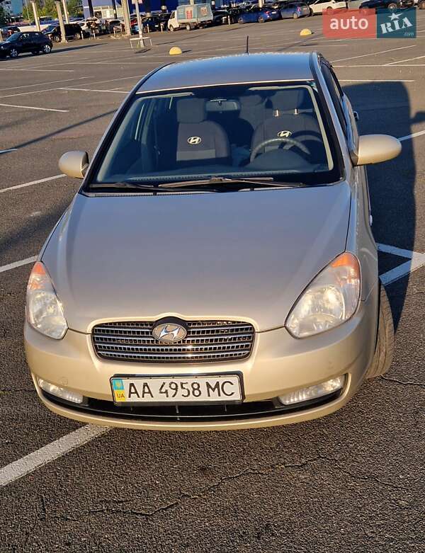 Седан Hyundai Accent 2008 в Киеве