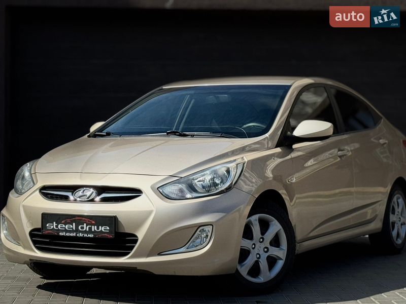 Седан Hyundai Accent 2011 в Николаеве