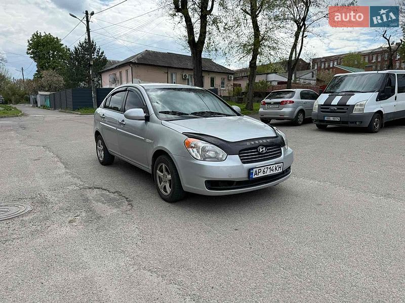 Седан Hyundai Accent 2008 в Днепре