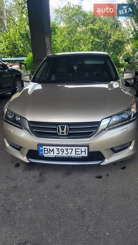Седан Honda Accord 2013 в Талалаевке