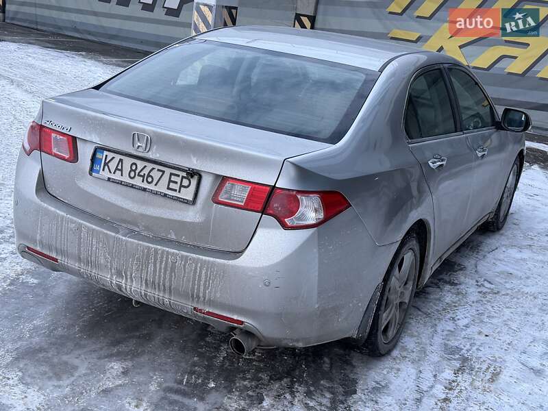 Седан Honda Accord 2010 в Каменском Седан Honda Accord 2010 в Каменском