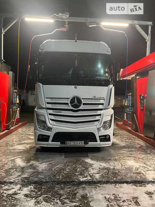 Тягач Mercedes-Benz Actros 2016 в Виннице