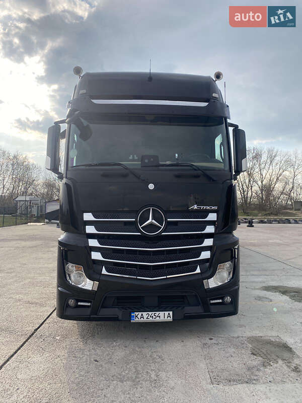 Тентованый Mercedes-Benz Actros 2015 в Киеве