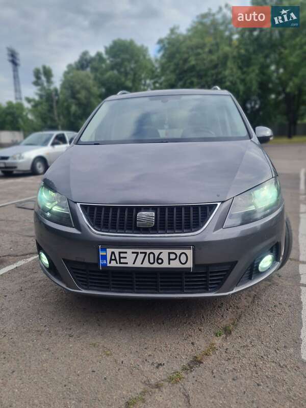 Минивэн SEAT Alhambra 2012 в Каменском