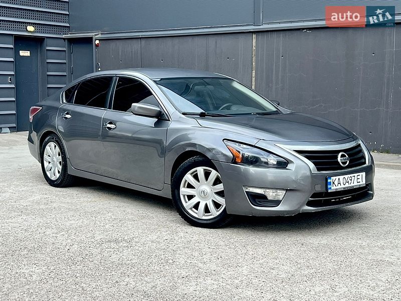 Седан Nissan Altima 2015 в Києві