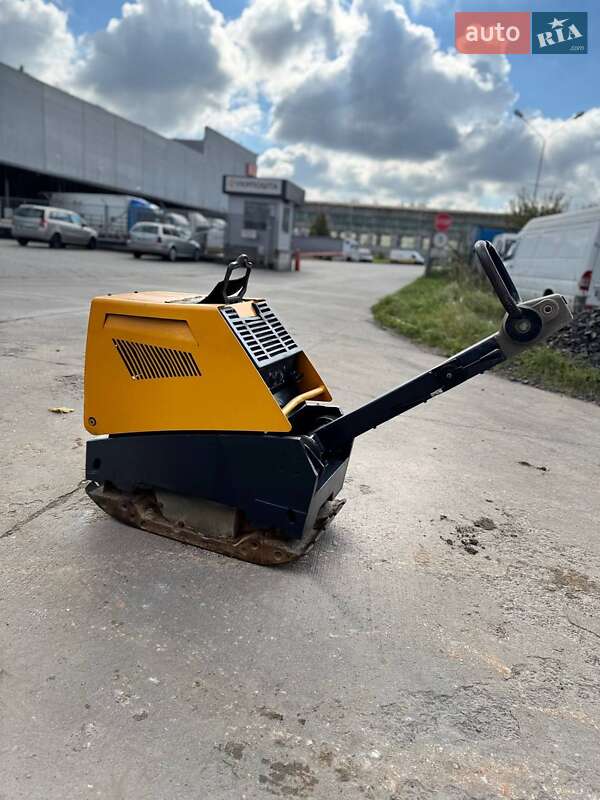 Дорожный каток Ammann APR 2017 в Львове Дорожный каток Ammann APR 2017 в Львове
