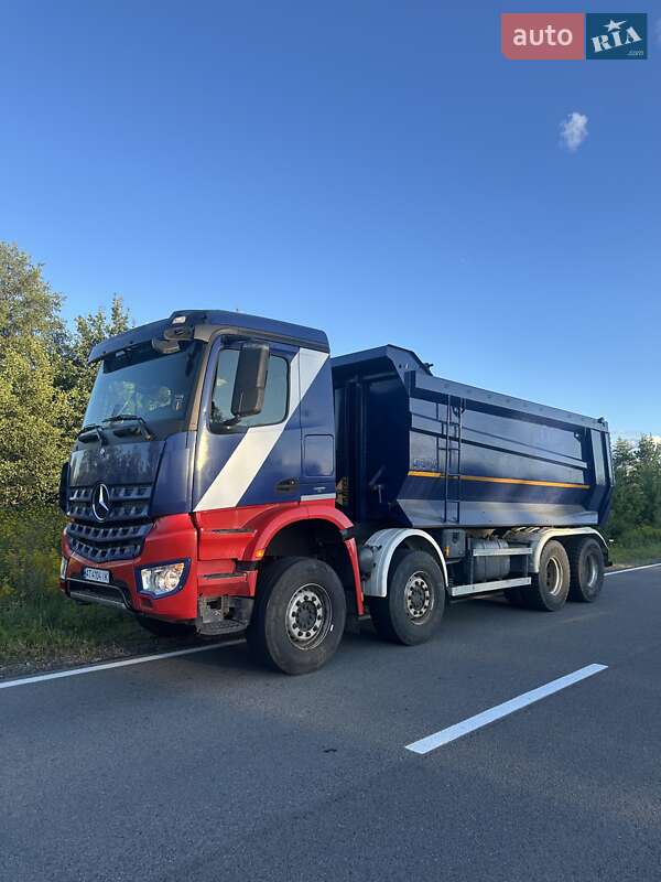 Самосвал Mercedes-Benz Arocs 2015 в Ивано-Франковске Самосвал Mercedes-Benz Arocs 2015 в Ивано-Франковске
