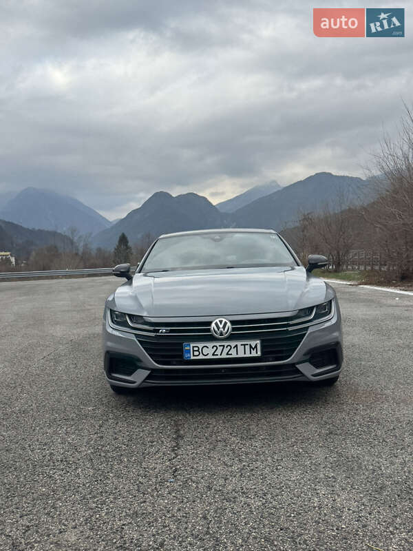 Лифтбек Volkswagen Arteon 2020 в Львове Лифтбек Volkswagen Arteon 2020 в Львове