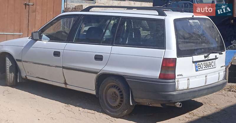 Универсал Opel Astra 1995 в Тернополе