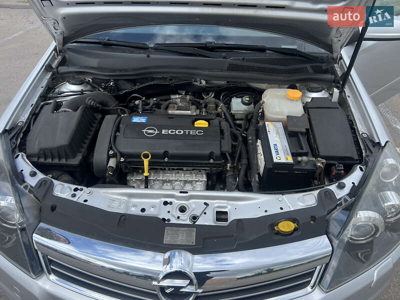 Универсал Opel Astra 2008 в Киеве