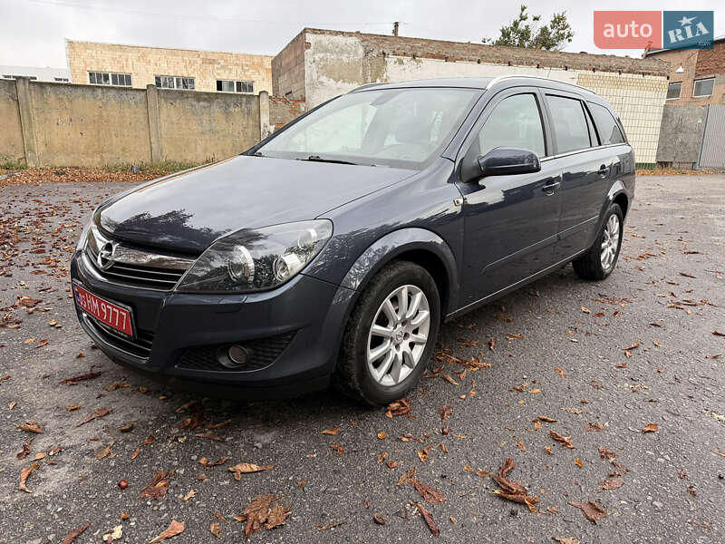 Универсал Opel Astra 2009 в Полтаве