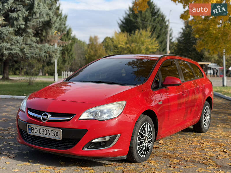 Универсал Opel Astra 2013 в Ровно Универсал Opel Astra 2013 в Ровно
