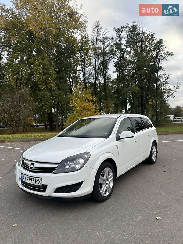 Универсал Opel Astra 2010 в Киеве Универсал Opel Astra 2010 в Киеве