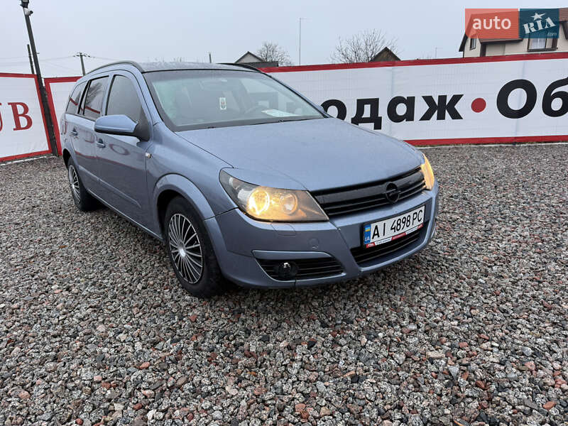 Универсал Opel Astra 2006 в Переяславе