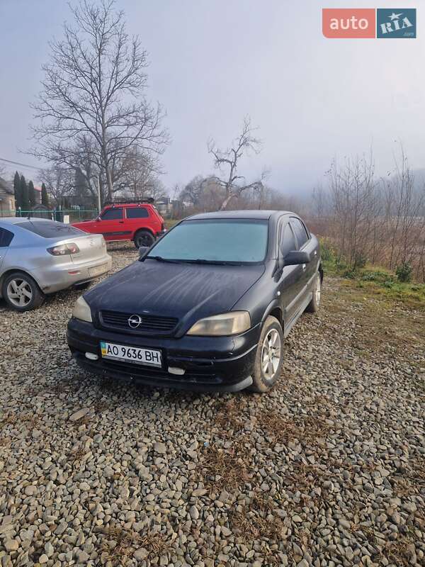 Седан Opel Astra 2008 в Тячеве Седан Opel Astra 2008 в Тячеве