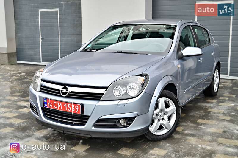 Хетчбек Opel Astra 2004 в Дрогобичі Хетчбек Opel Astra 2004 в Дрогобичі