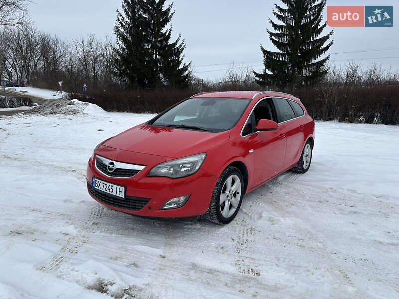 Универсал Opel Astra 2011 в Хмельницком