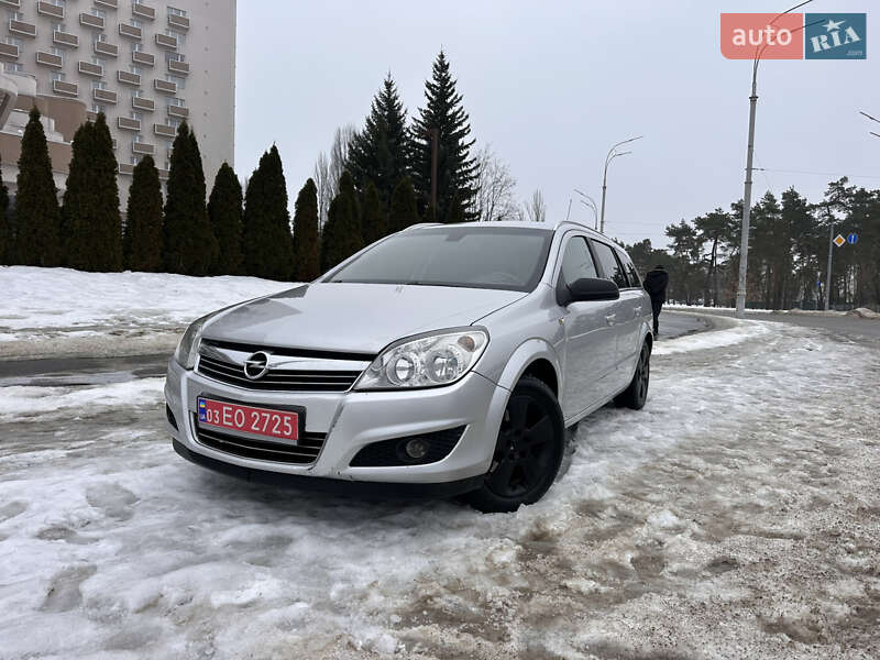 Универсал Opel Astra 2009 в Киеве
