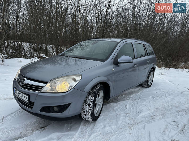 Универсал Opel Astra 2009 в Виннице