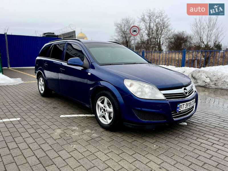 Универсал Opel Astra 2009 в Дрогобыче